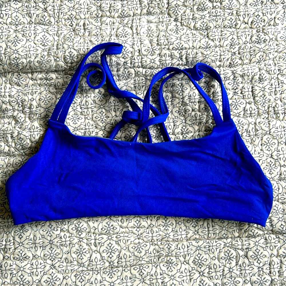 Jolyn Fendrick top